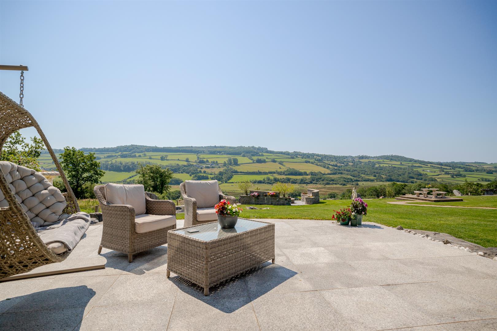 Pen Y Banc, Llangyndeyrn, Kidwelly, SA17 5ES